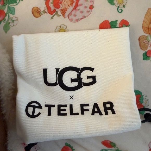 UGG x TELFAR Small Shopper - Picture 7 of 10